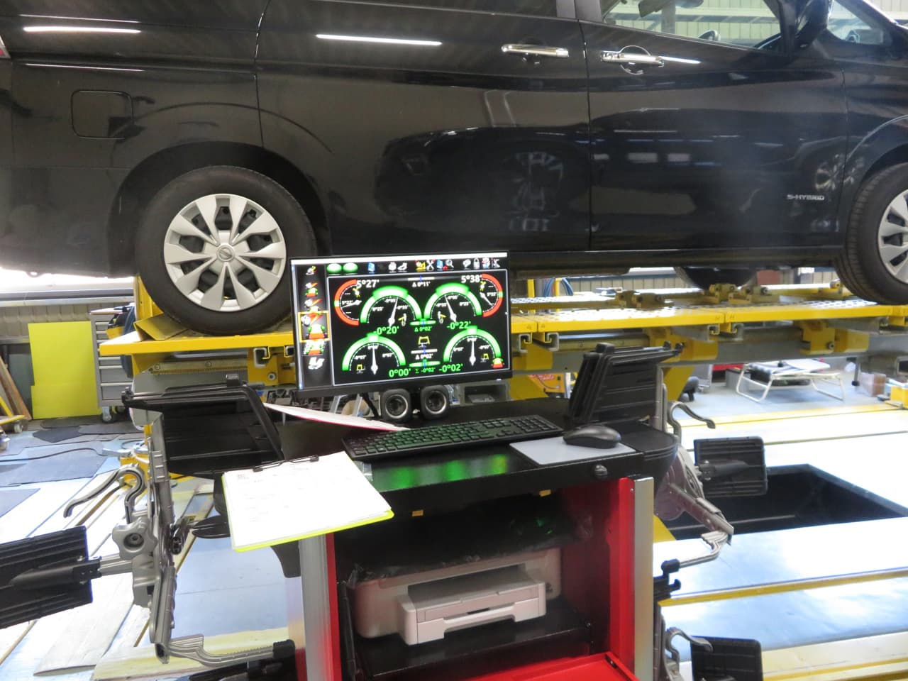 PMサービス株式会社 整備風景3